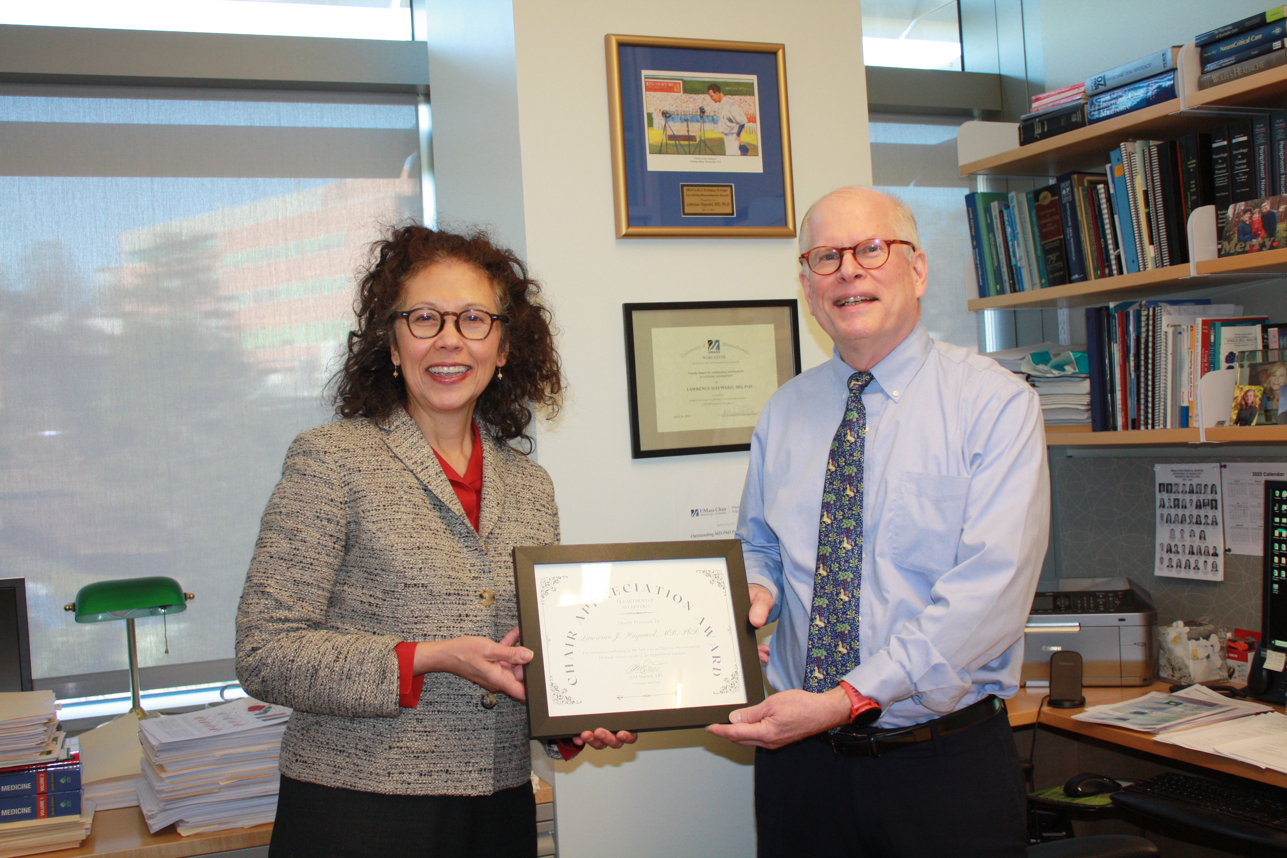 AM Barrett presenting Lawrence Hayward with the Neurology Chair Award