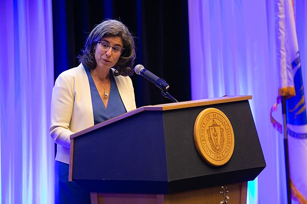 Graduate School of Biomedical Sciences Dean Mary Ellen Lane welcomes the community to the GSBS Recognition Ceremony.