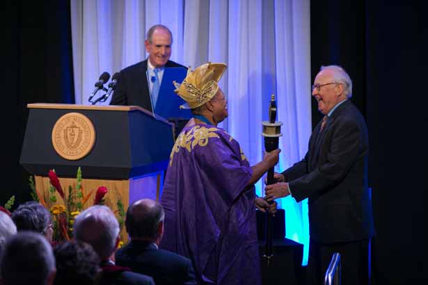 Dr. Hines accepts her new mace-bearing duties from the 2015 Chancellor’s Medalist for Distinguished Service, Dr. Pederson.