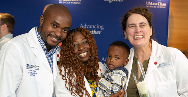 UMass Chan celebrates future nurse practitioners with white coat ceremony