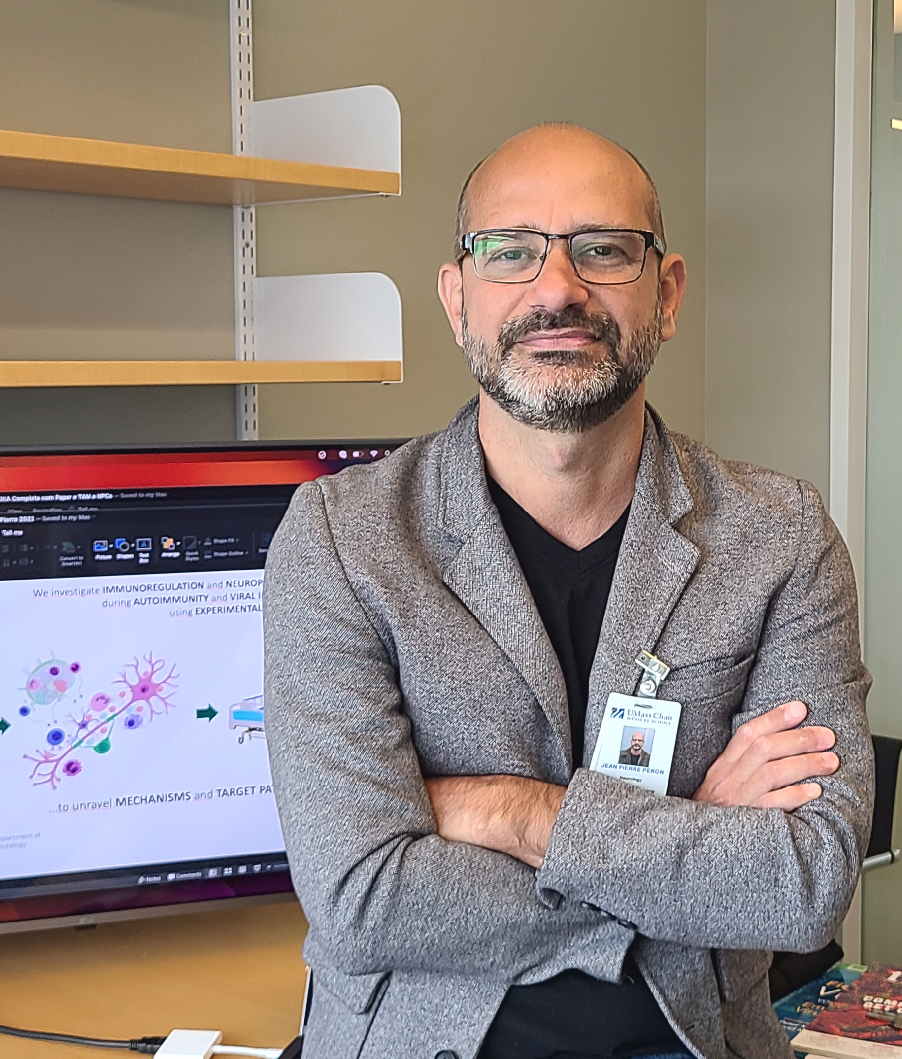 photo of Jean Pierre Schatzmann Peron in his office at UMass Chan in the Department of Neurology